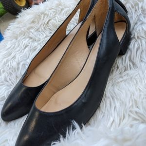 Women's Black Leather Talbots Tassel Flats Size 8.5